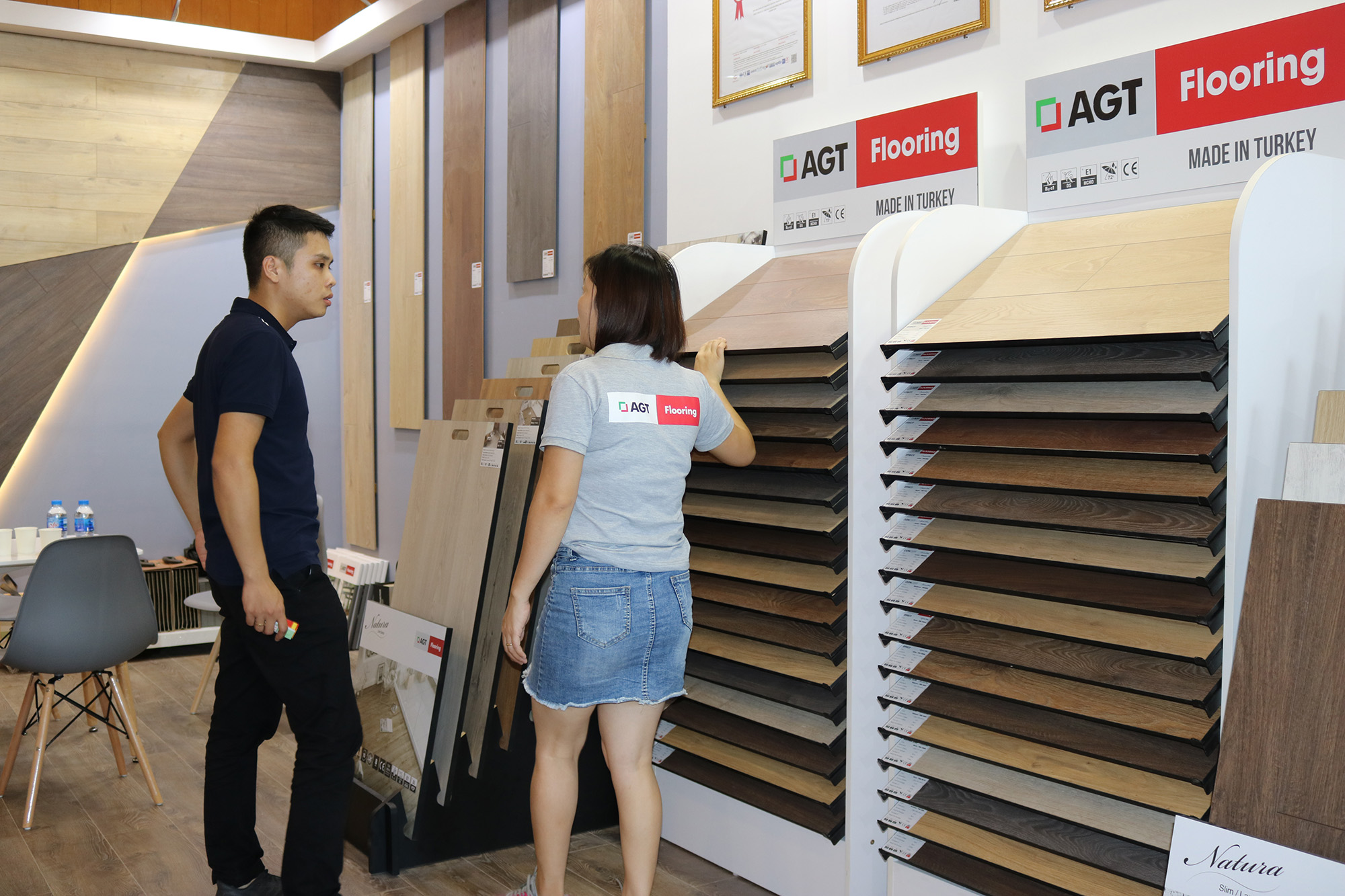 hội chợi vietbuild sàn gỗ AGT Flooring