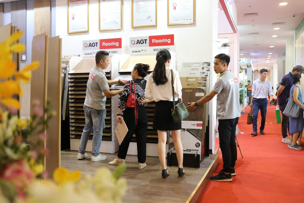 hội chợi vietbuild sàn gỗ AGT Flooring